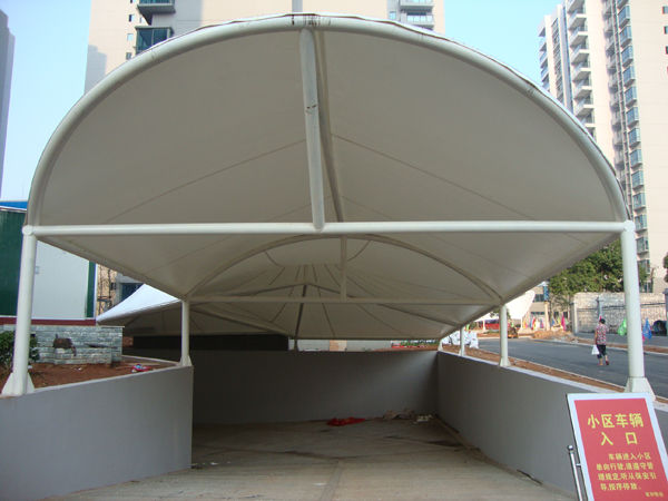 出入口车棚